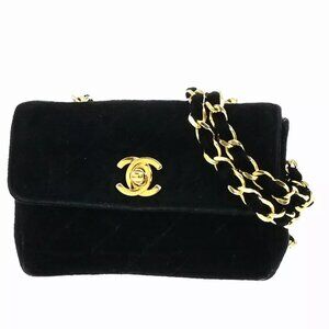 CHANEL Mini Matelasse Shoulder Bag Velvet Leather Black Gold Vintage 684RK894